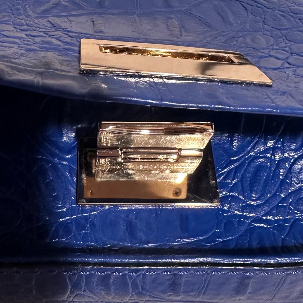 Kate Spade New York Rialto Place Sally Crossbody Bag Blue Crocodile Embossed GUC - Picture 9 of 16